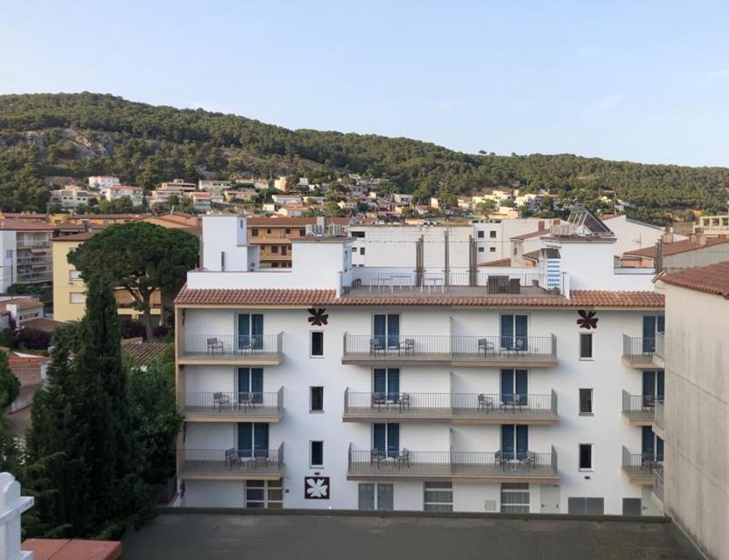 Malva Hostel L'Estartit Zewnętrze zdjęcie